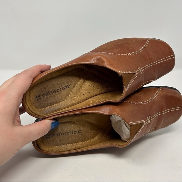 Naturalizer Agnes Brown Leather Slip On Comfort Mules Size 8 Classic Fall - Picture 9 of 12